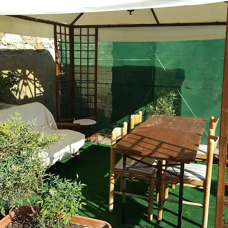 بيت ضيافة Castello Di Casallia *